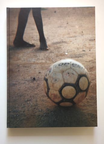 Julian Germain, Murilo Godoy, Patrícia Gomes de Azevedo No Mundo Maravilhoso do Futebol: Wonderful World of Football 2672