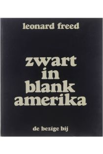Leonard Freed Zwart in blank Amerika 88